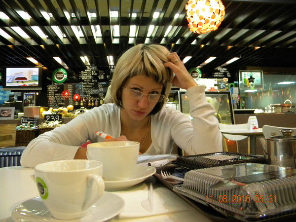 Елена Зенина