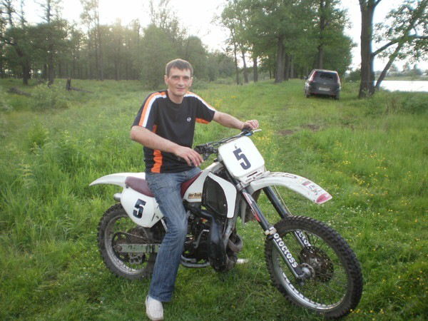 Олег Елизаров