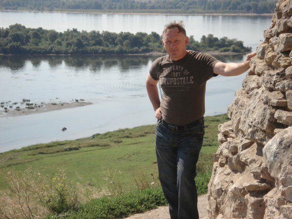 Олег Александров