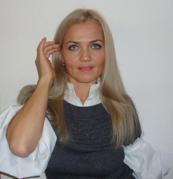 Елена Чупрова