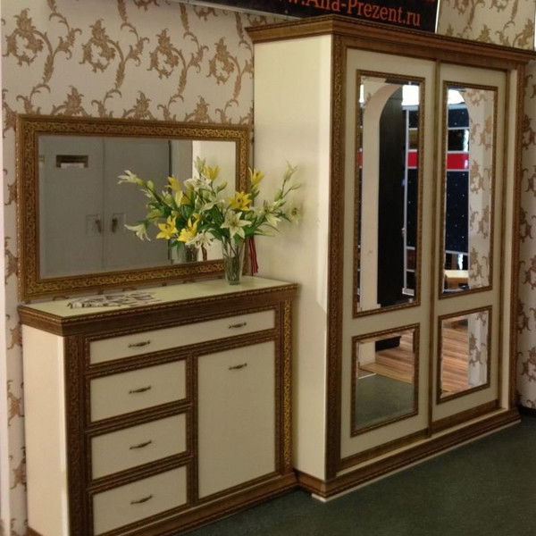 Александр Петров