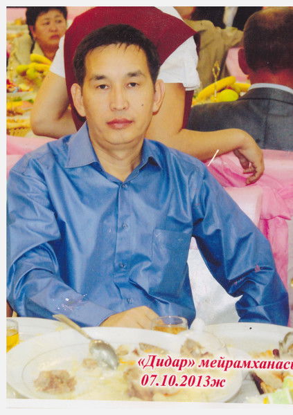 Женис Кудайбергенов