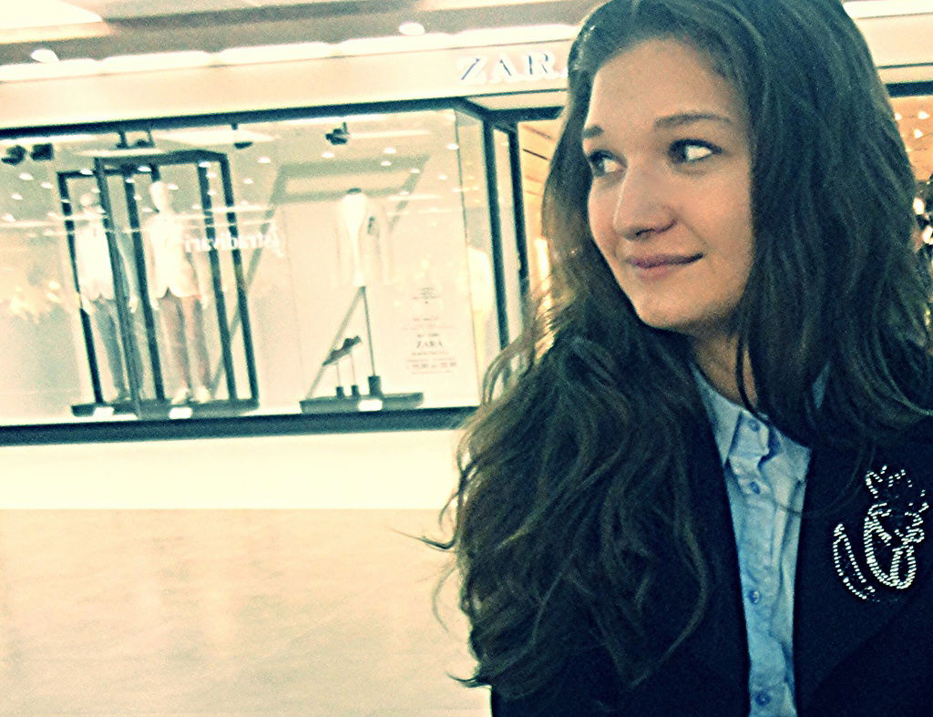 Алина Мукатанова