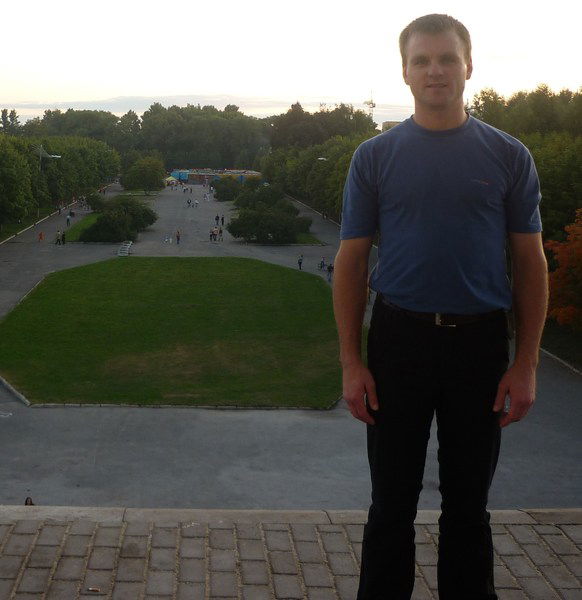 Артём Сухов