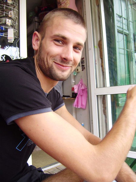 Олег Мельник