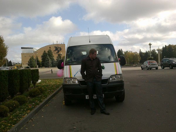 Илья Казаринов