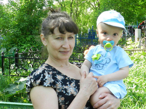 Елена Попова