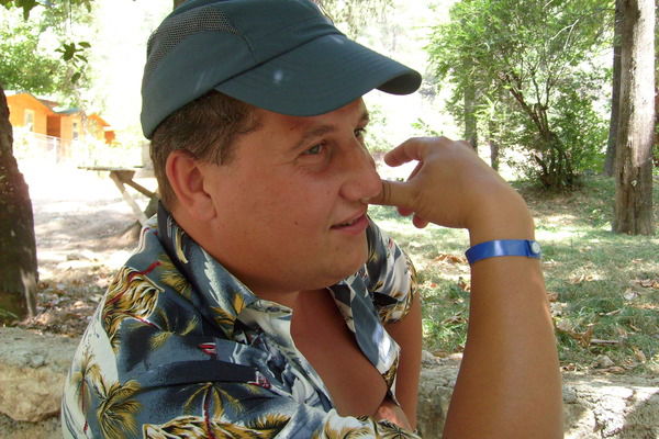 Александр Заровнятных