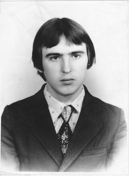 Виктор Хуторный