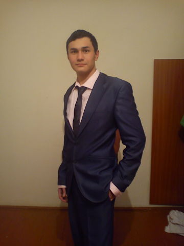 Azizbek Xoliqnazarov