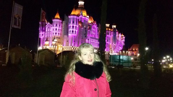 Нелли Уварова