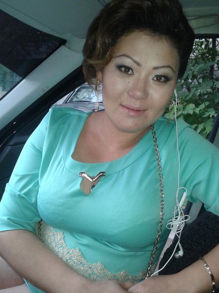 Анара Есенова