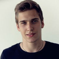 Артем Захаров