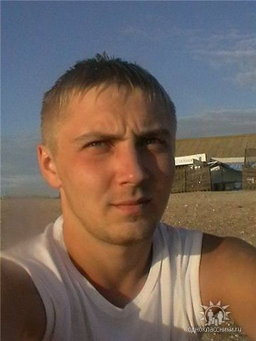 Максим Робертович