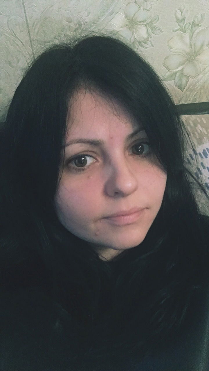 Анна Бахрах