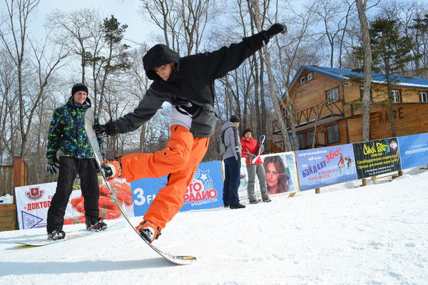 Александр -.