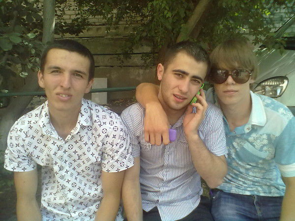 Три Полоски