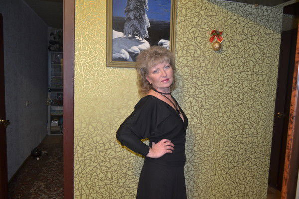 Елена Столярова