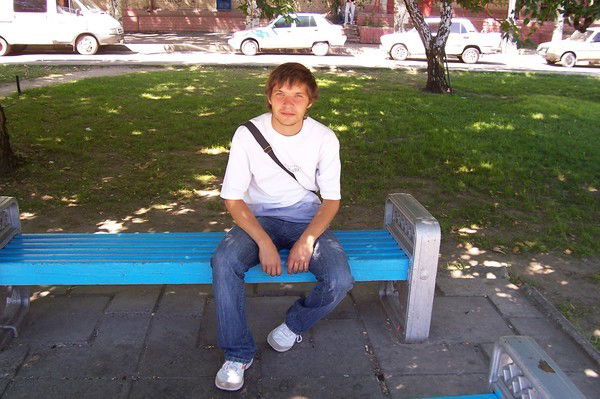 Влад Ласария