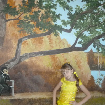 Даша Комаринец