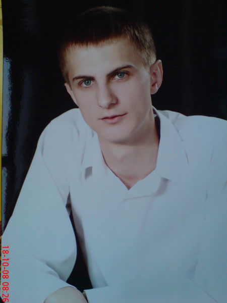 Александр Дубровский