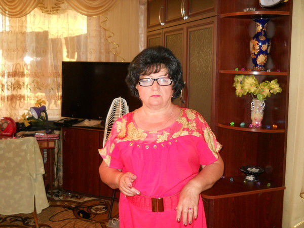 Надежда Попова