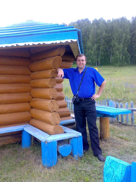 Николай Попов