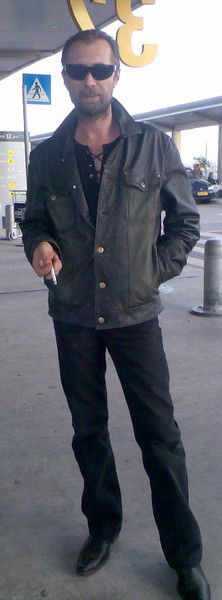 Петя Поддубный