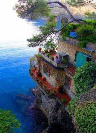 Юрий Мельник