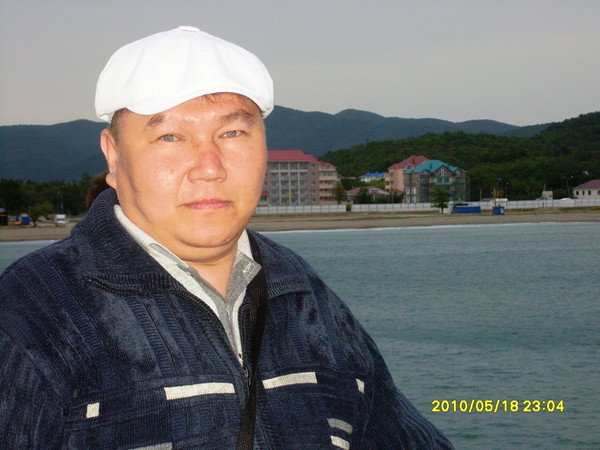 Дамир Галин