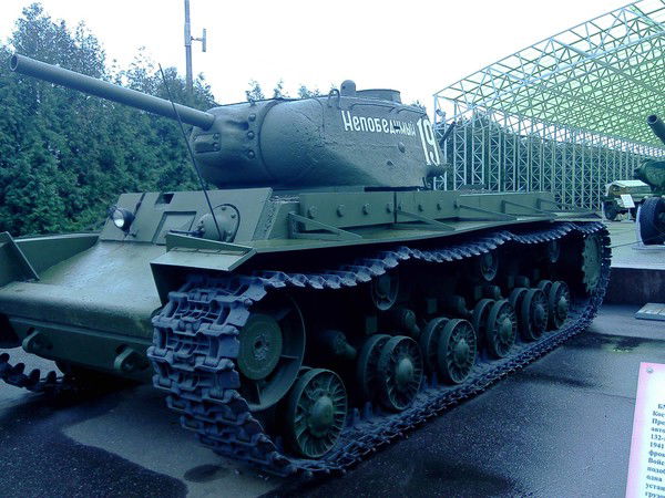 Анатолий Клусов