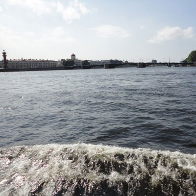 Аня Семиколенова