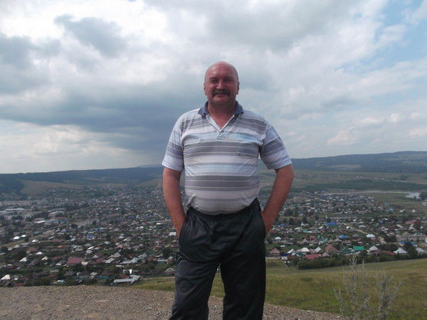 Олег Потапов