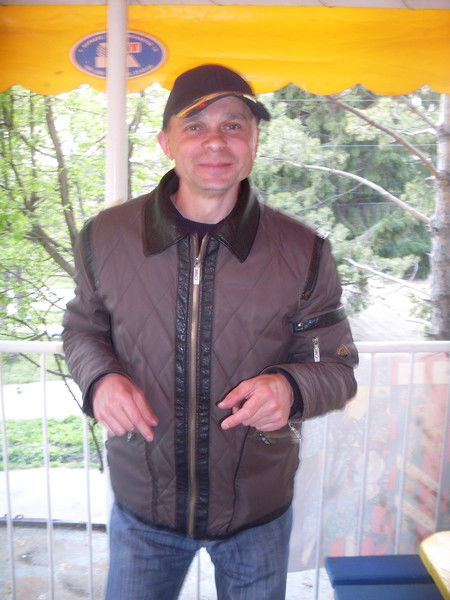 Дмитрий Левин