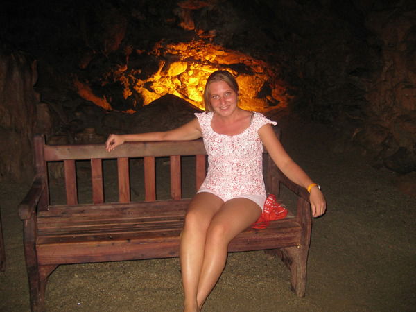 ********* **********