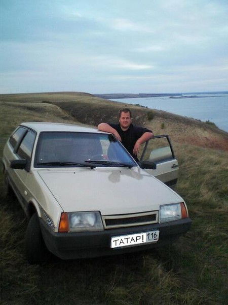 Олег Пономарев