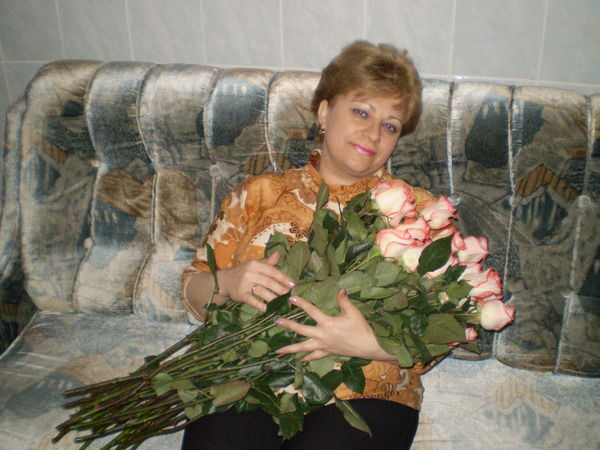Елена Усова