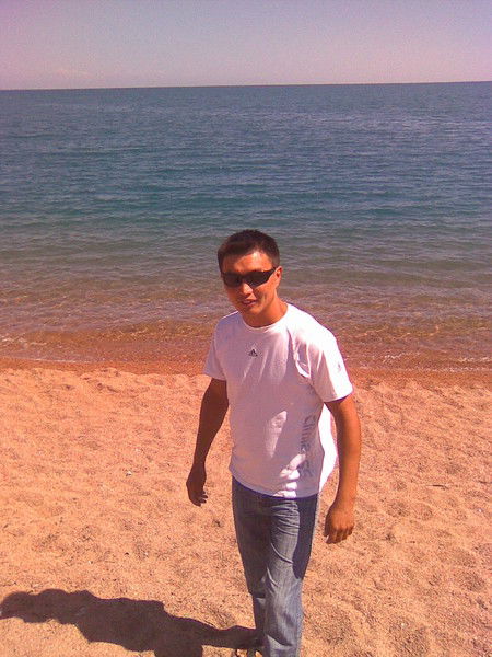 Азат Каракожоев