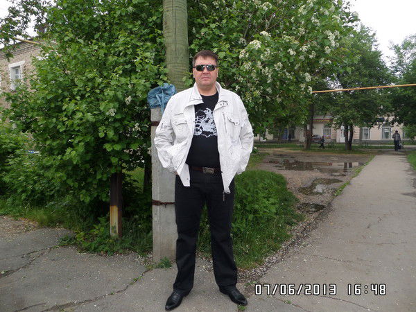 Юрий Леонтьев