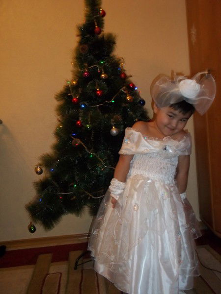 Майра Султанова