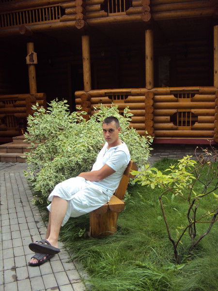 Женя Максяков