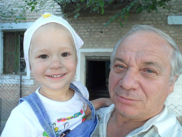 Анатолий Ларьков