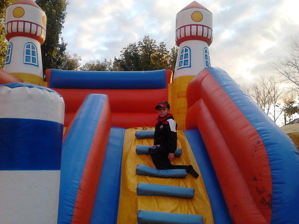 Артем Попов