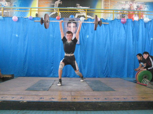 Султан Лебедев