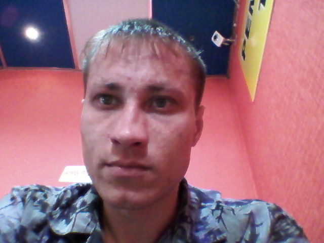 Максим Богданов