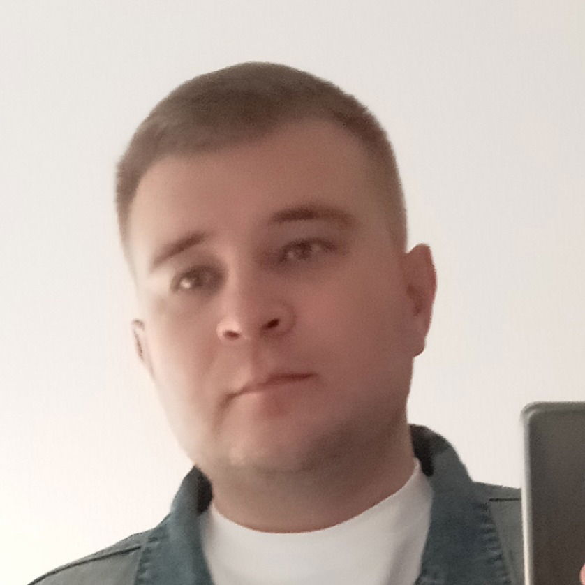 Макс Арзамасцев