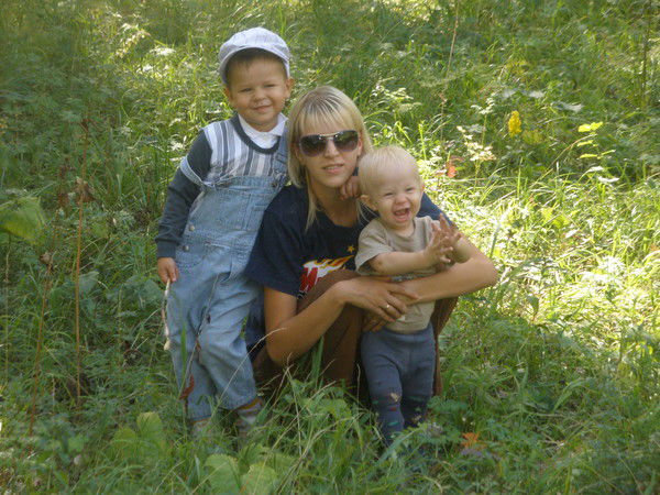 Яна Захарова