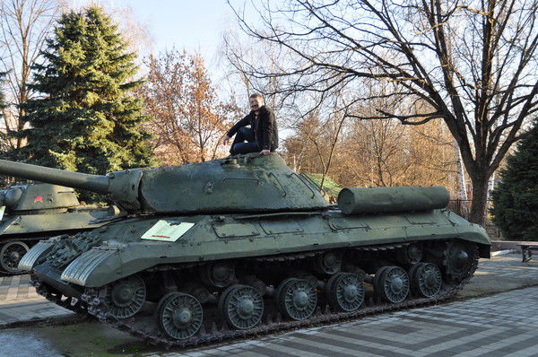 Олег Лебедев