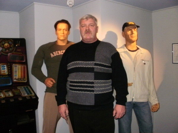 Владимир Прахнау