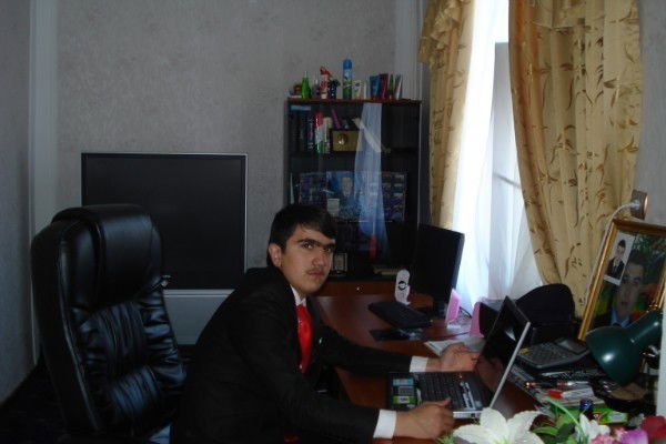 Эрадж Асланов